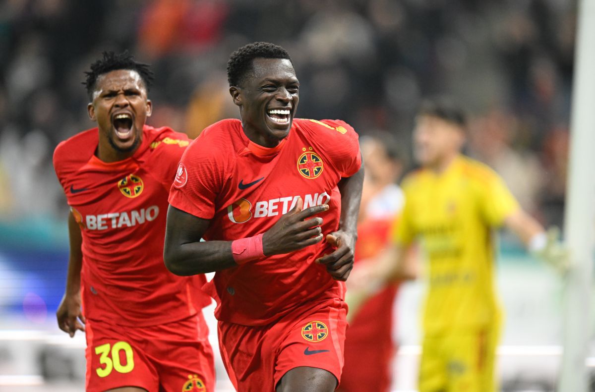 Peluza Nord și Jandarmeria București, conflict la FCSB - FC Botoșani » De unde au pornit incidentele în viziunea autorităților