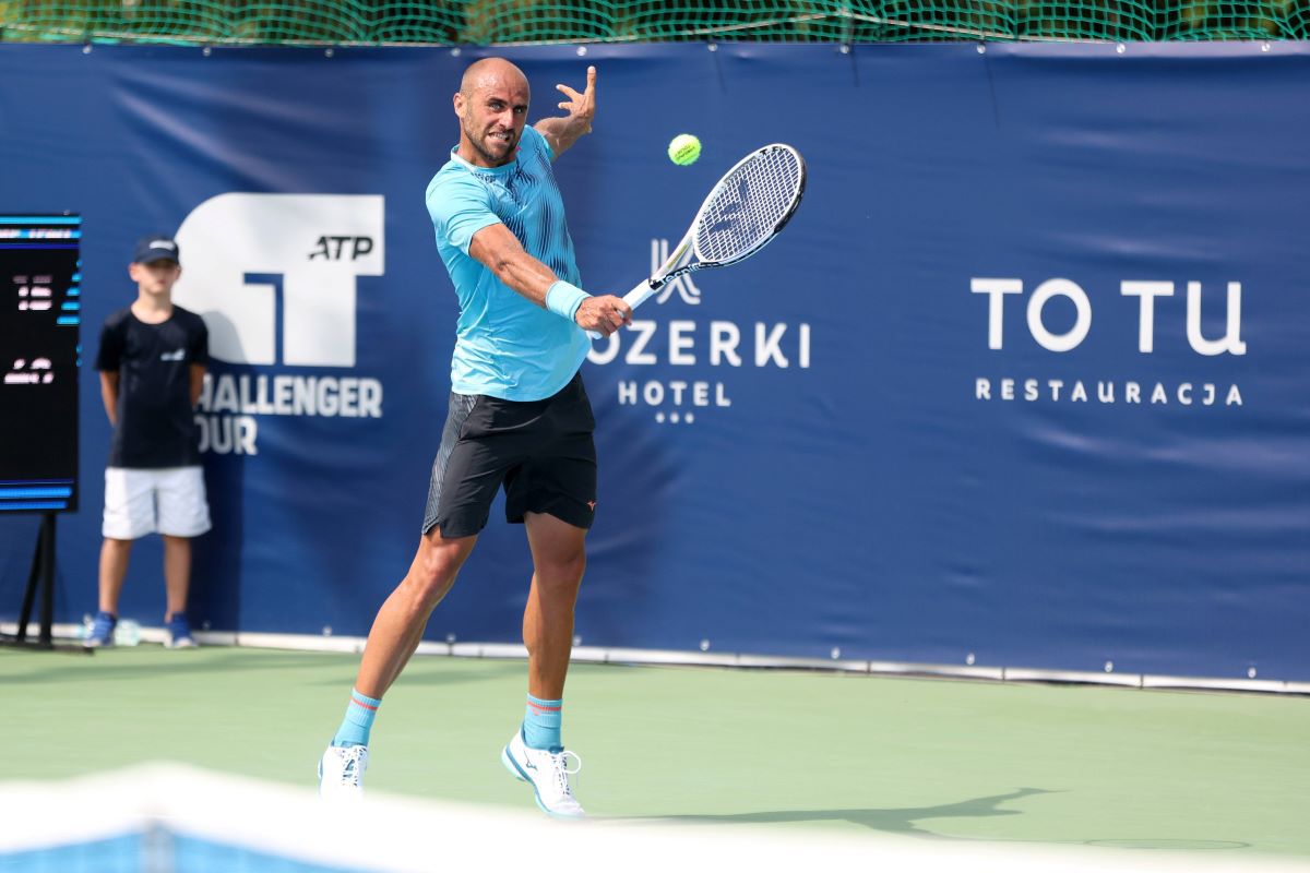 SEISM în tenis: dispare reverul cu o mână? De la Andrei Pavel la Victor Hănescu, 6 experți răspund pentru GSP: cum se schimbă tenisul? 6 diferențe: „De la deplasare, la passing-shots”