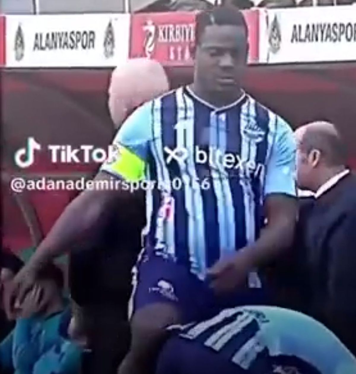 Mai țineți minte această poză? » Cum arată acum Mario Balotelli