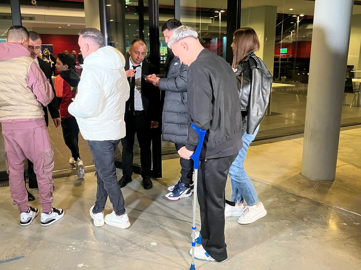 Titularul de la FCSB, apariție în premieră după accidentare » A venit în cârje la Arena Națională