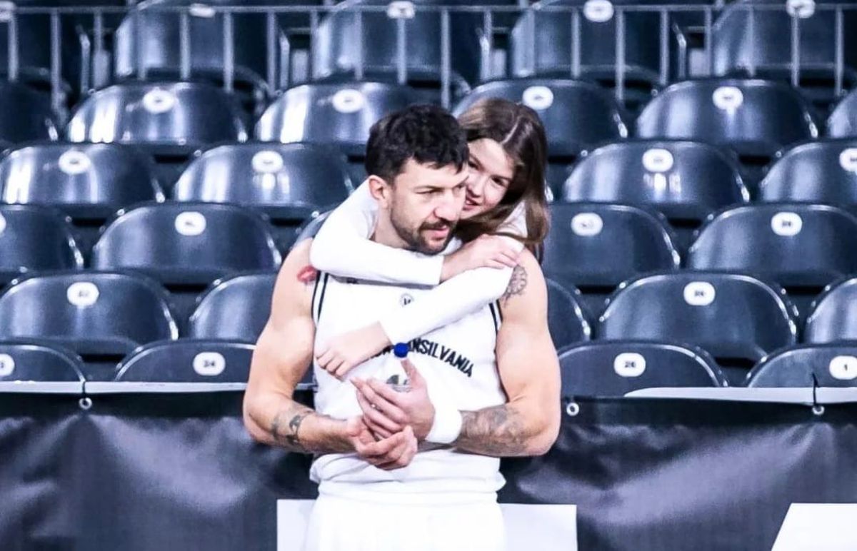 Primul impact cu România al unui star din Bosnia: atacat și alergat de câini! » Cum trăiește în Cluj: „Veniți și vedeți cu ochii voștri!”