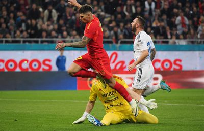 Thriller cu 5 goluri și 3 „roșii” pe Arena Națională » FCSB învinge cu emoții ultima clasată și se distanțează în fruntea Superligii! Clasamentul ACUM