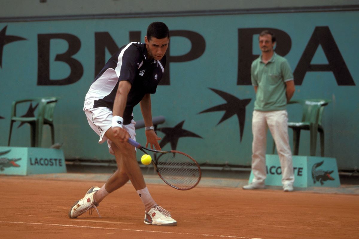 SEISM în tenis: dispare reverul cu o mână? De la Andrei Pavel la Victor Hănescu, 6 experți răspund pentru GSP: cum se schimbă tenisul? 6 diferențe: „De la deplasare, la passing-shots”