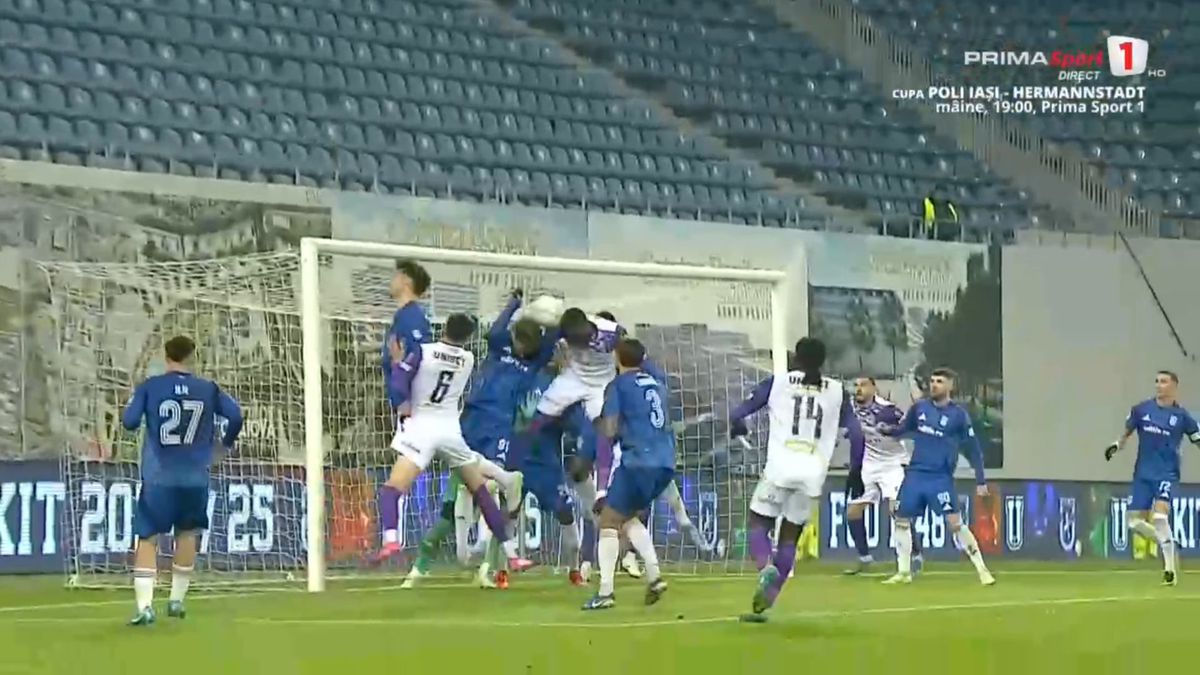 Gafă de proporții în FCU Craiova - FC Argeș » Atacantul a respins mingea ca la volei, iar arbitrul a dictat imediat penalty