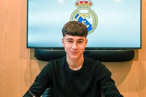 Un fotbalist român, prezentat la Real Madrid: „Sunt mândru!”