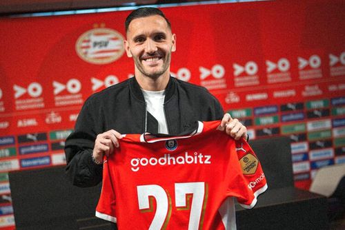 Lucas Perez, prezentat oficial de PSV Eindhoven