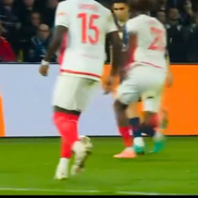 Istvan Kovacs, eliminare controversată la PSG - Monaco // FOTO: X