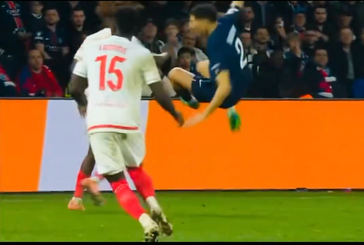 Istvan Kovacs, eliminare contestată în PSG - Monaco » Ce spune specialistul în arbitraj