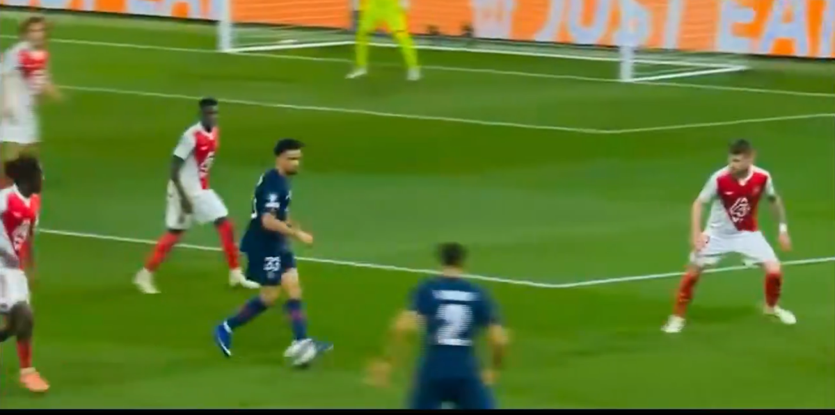 Istvan Kovacs, eliminare contestată în PSG - Monaco » Ce spune specialistul în arbitraj