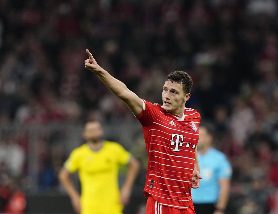 Borussia Dortmund, „cu ochii” pe jucătorul împrumutat de Chivu » Negocieri avansate pentru un campion mondial