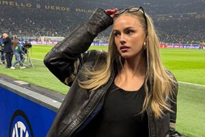 Cine este modelul surprins în tribune la Inter - Bodo/Glimt