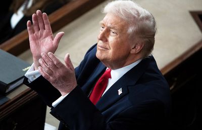 Apariție-surpriză în timpul discursului lui Donald Trump despre Starea Națiunii: „Uitați-vă la balcon, va primi Medal of Freedom!”