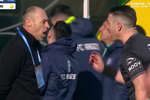 Bogdan Andone, eliminat în prima repriză din Argeș - Farul // Captură foto: Prima Sport 1