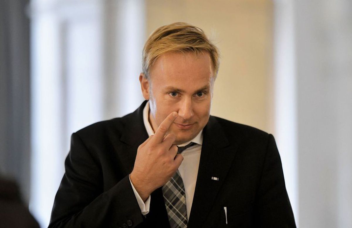 Ministrul Sănătății anunță: „Vom merge din ușă în ușă și vom testa de COVID-19 toată populația din București”