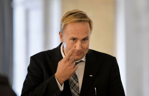 Ministrul Sănătății anunță: „Vom merge din ușă în ușă și vom testa de COVID-19 toată populația din București”