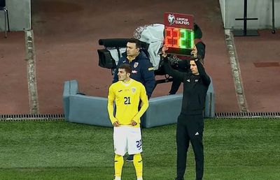 Rădoi, schimbare în minutul 15! Un debutant a intrat în locul lui Florinel Coman