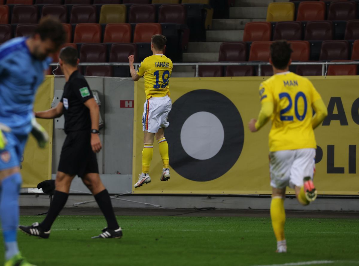 Penalty refuzat României » Arbitrul n-a văzut un fault evident în meciul cu Macedonia de Nord