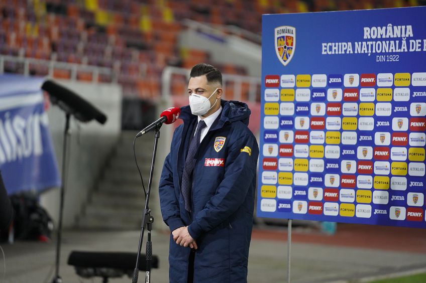 România a învins Macedonia de Nord, scor 3-2, la debutul în preliminariile Campionatului Mondial. Golurile „tricolorilor” au fost marcate de Florin Tănase, Valentin Mihăilă și Ianis Hagi.