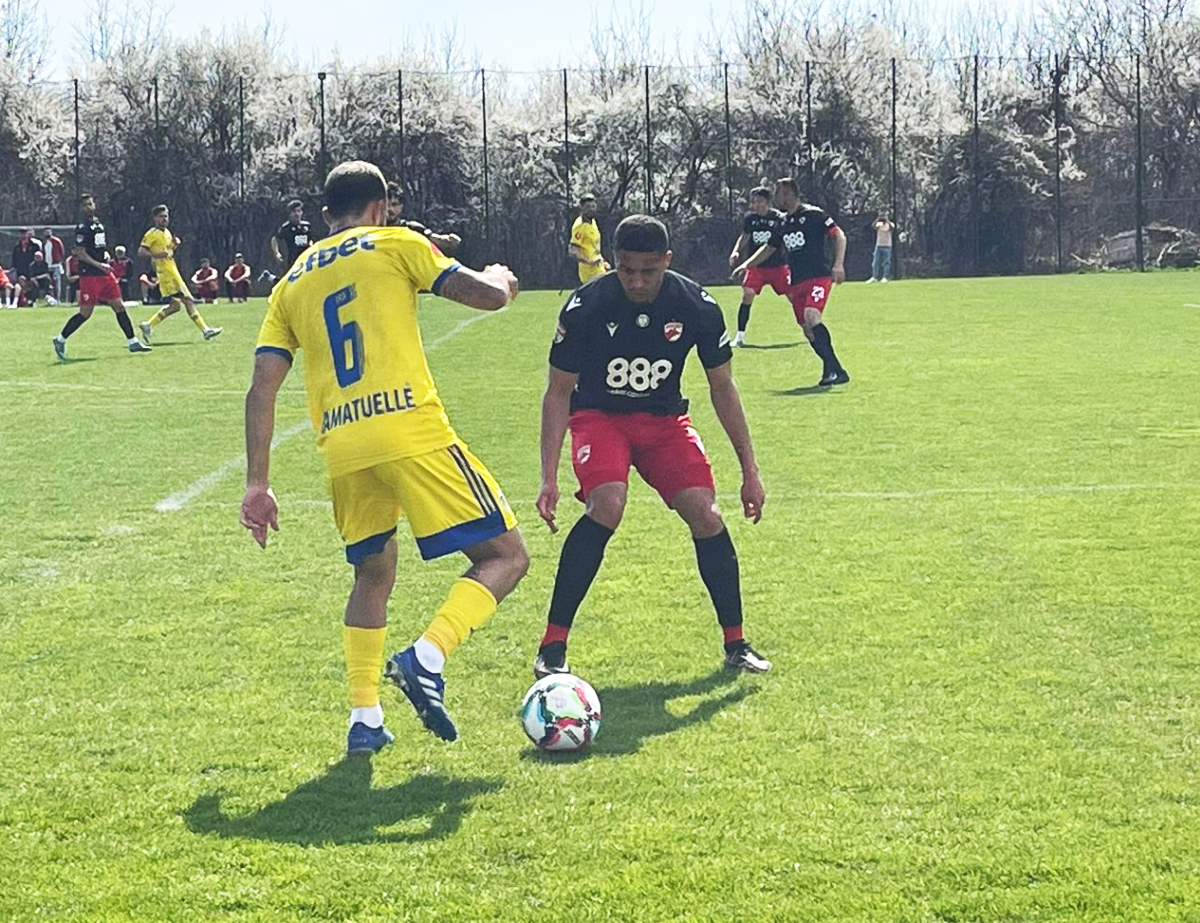 Dinamo i-a ținut piept Petrolului, dar Burcă nu se gândește încă la Liga 1: „Mi-e cumva teamă să privesc atât de departe”