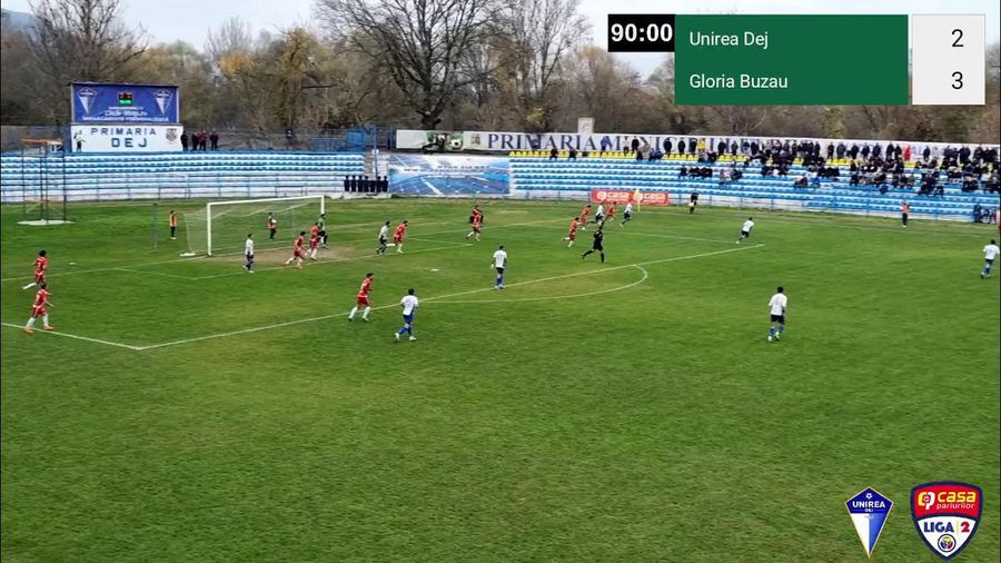 Imagine de pe stadionul din Dej „Hai să le lăsăm stadionul întreg!” » Oficialii Unirii Dej au motivat decizia care nu le-a picat bine fanilor: „Din respect pentru tradiția și istoria clubului Dinamo București”
