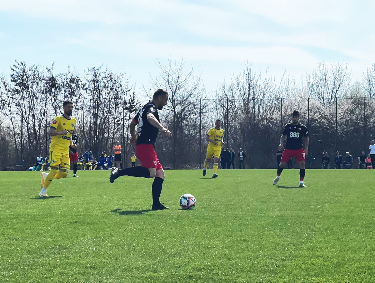 Dinamo i-a ținut piept Petrolului, dar Burcă nu se gândește încă la Liga 1: „Mi-e cumva teamă să privesc atât de departe”