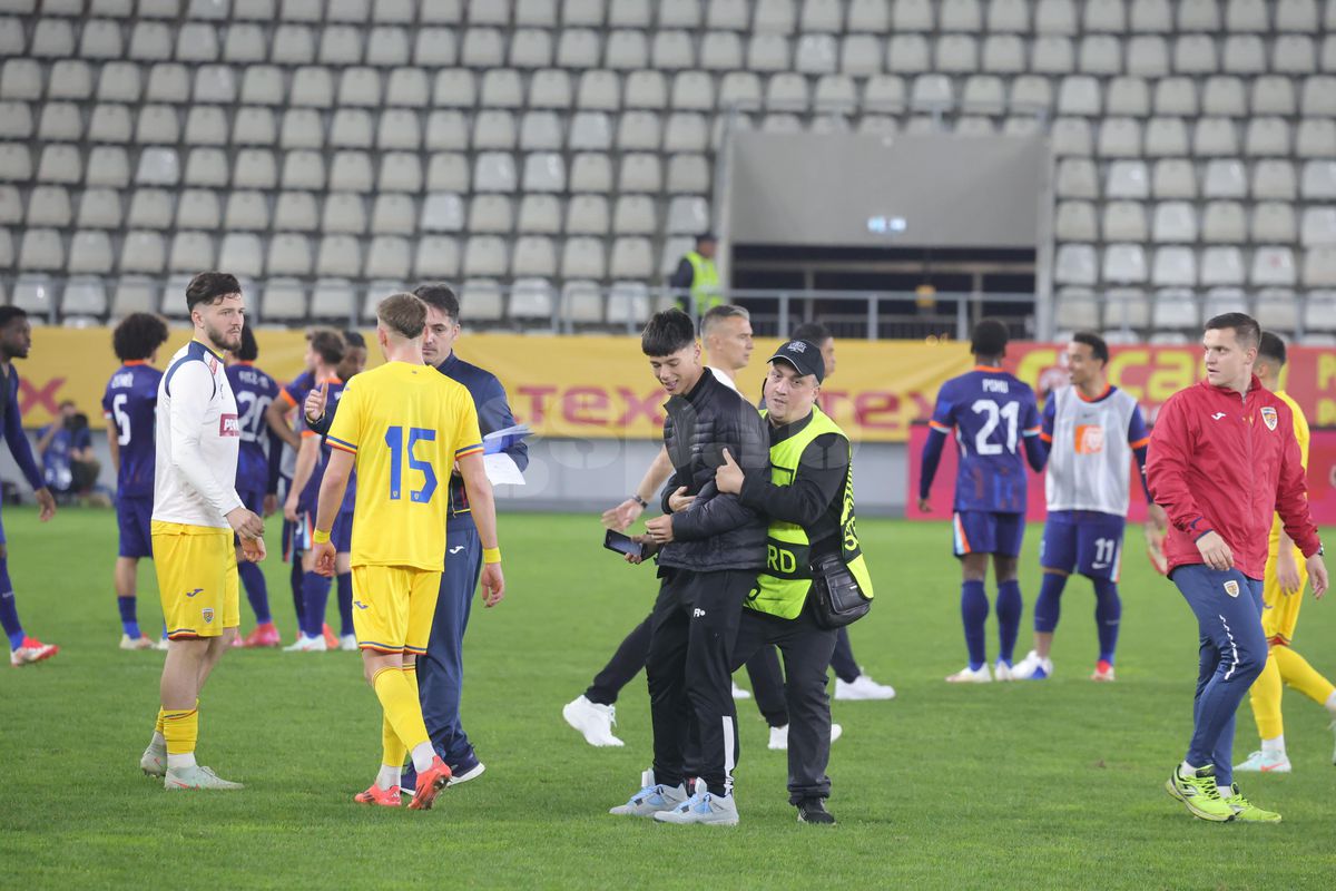 Imagini de la finalul meciului dintre România U21 și Olanda U21