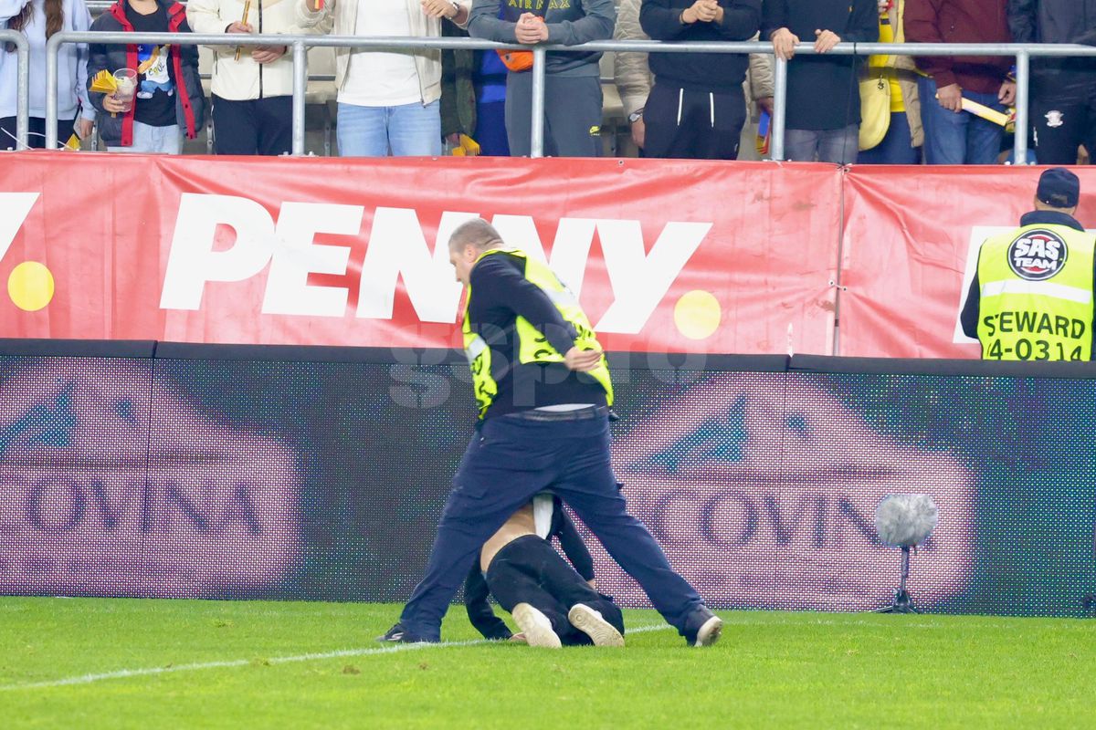 Imagini de la finalul meciului dintre România U21 și Olanda U21