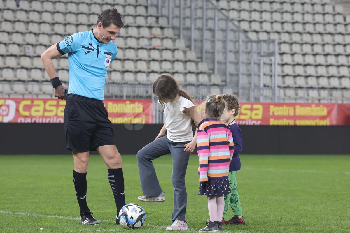 Imagini de la finalul meciului dintre România U21 și Olanda U21