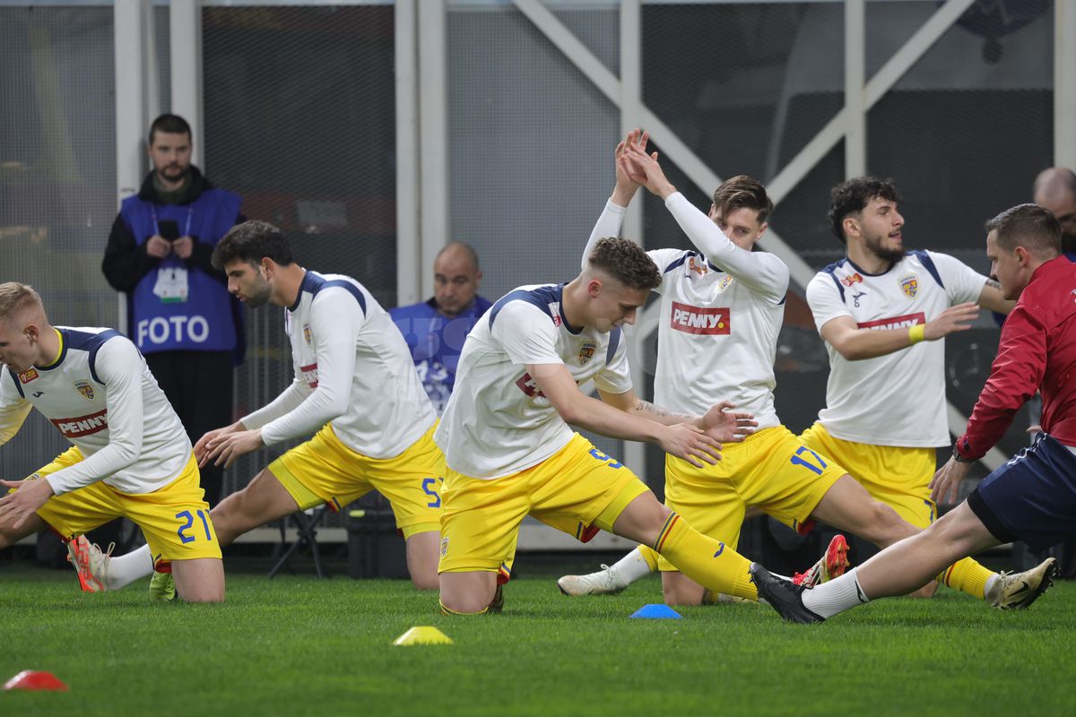 Cum s-a îmbrăcat Daniel Pancu pe „Arcul de Triumf” » Mai scump decât geaca lui Șumudică: și l-a dat jos după câteva minute