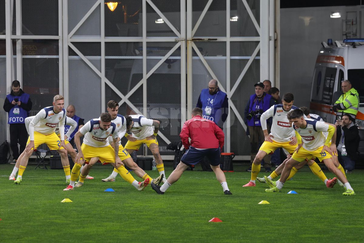 Cum s-a îmbrăcat Daniel Pancu pe „Arcul de Triumf” » Mai scump decât geaca lui Șumudică: și l-a dat jos după câteva minute