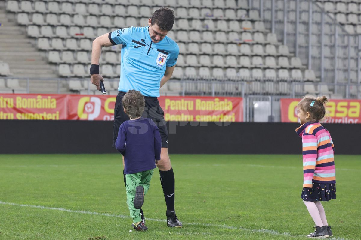 Imagini de la finalul meciului dintre România U21 și Olanda U21