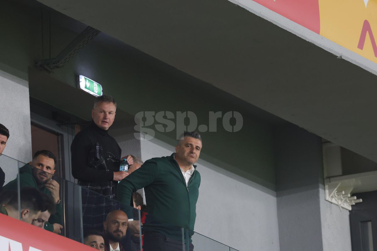 Foștii fotbaliști prezenți la meciul dintre România U20 și Olanda U20