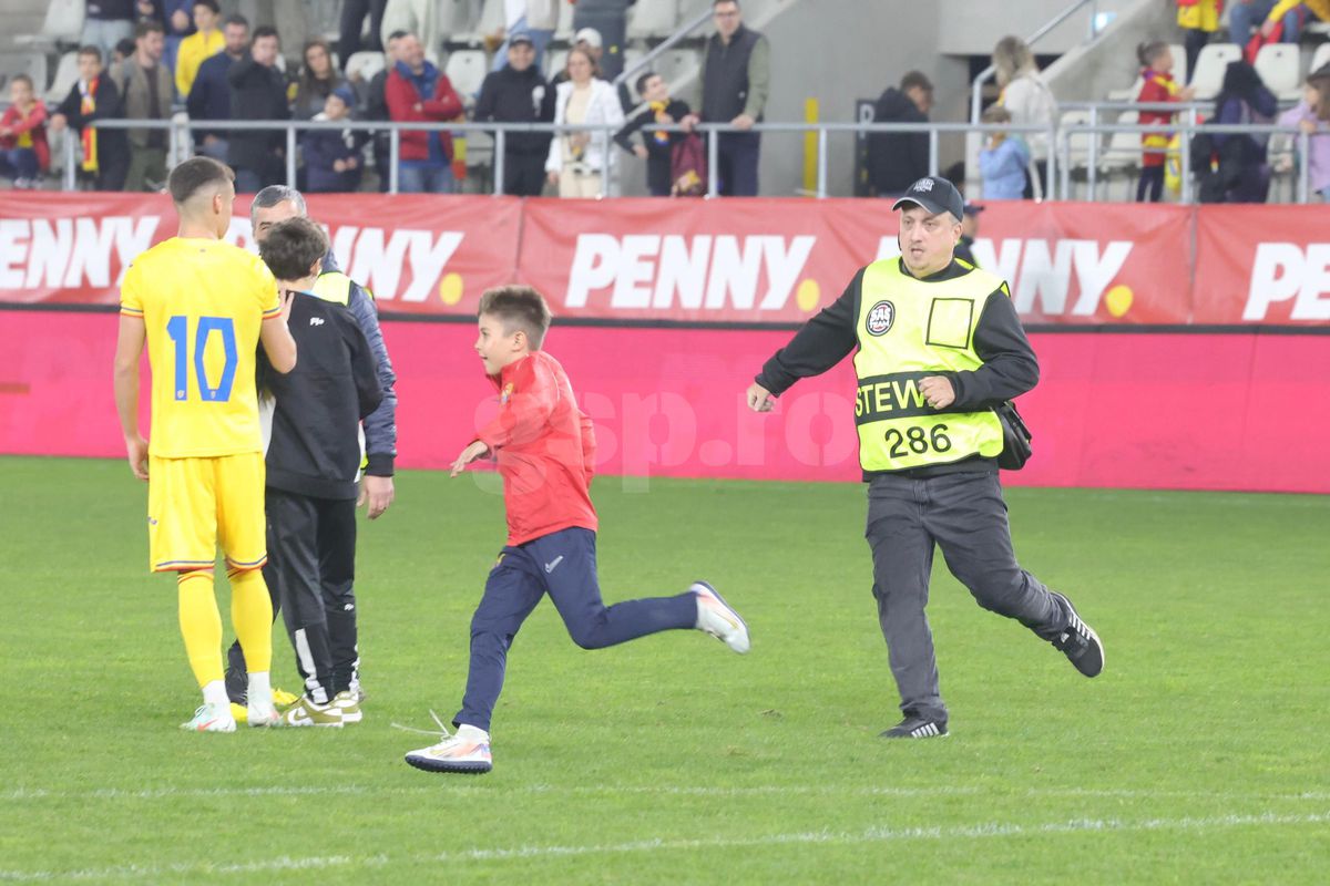 Imagini de la finalul meciului dintre România U21 și Olanda U21