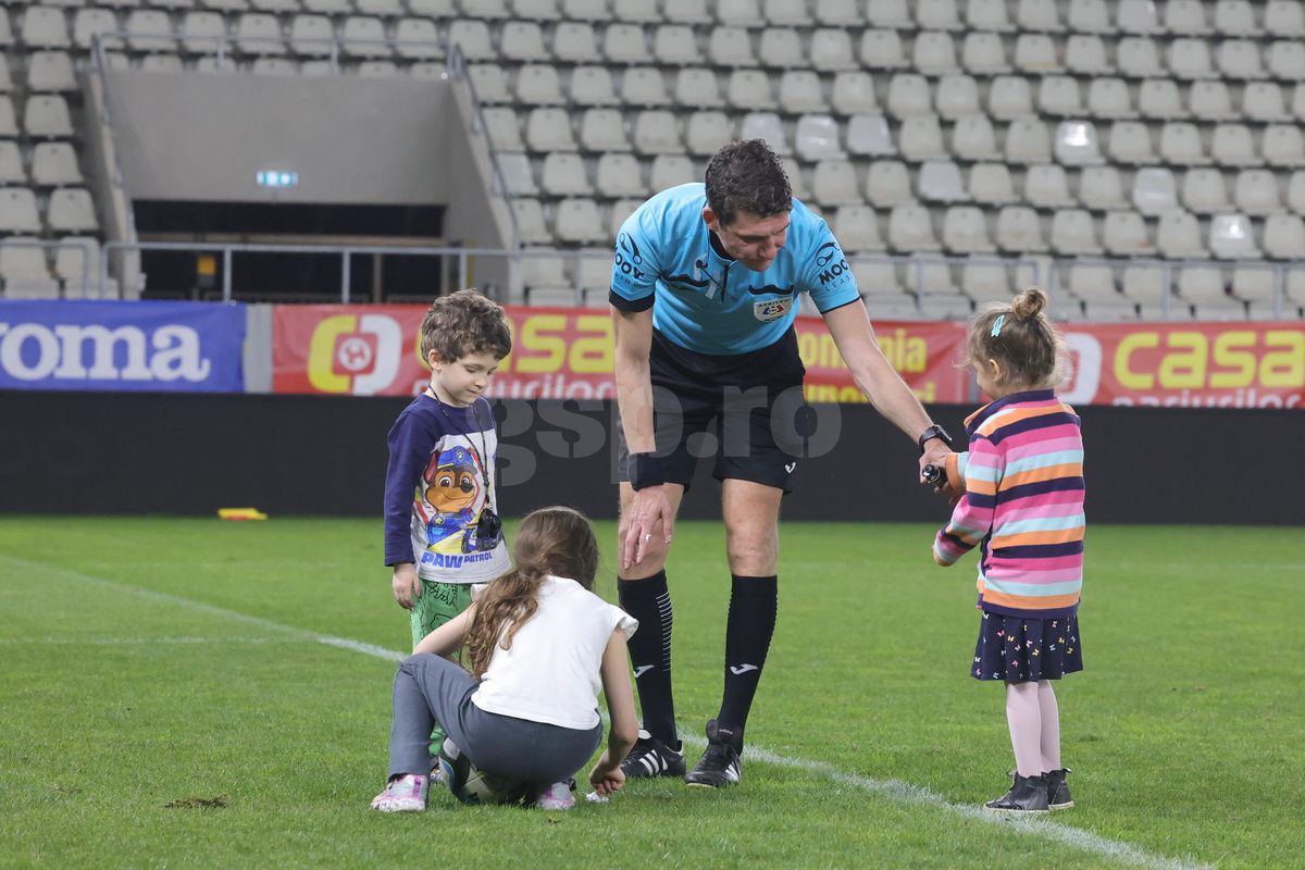 Imagini de la finalul meciului dintre România U21 și Olanda U21