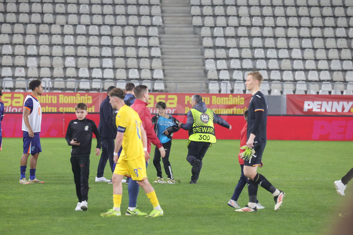 Imagini de la finalul meciului dintre România U21 și Olanda U21