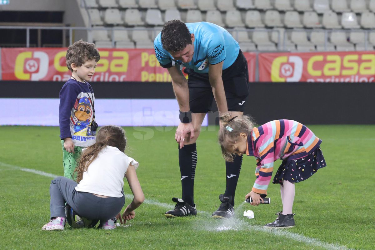 Imagini de la finalul meciului dintre România U21 și Olanda U21