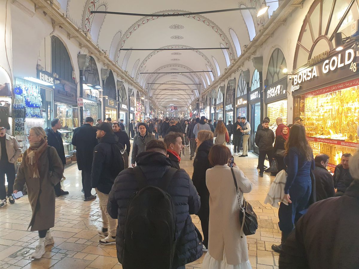 Grand Bazar Istanbul vs Obor București: Turcia - România