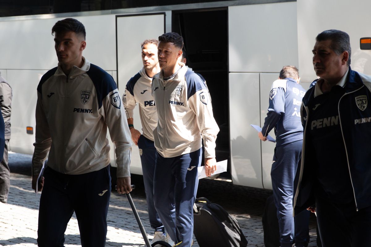 Tot ce s-a întâmplat la sosirea naționalei la Istanbul: detaliul remarcat la Mircea Lucescu și scenele petrecute la hotel » N-au lipsit Burleanu și Gino