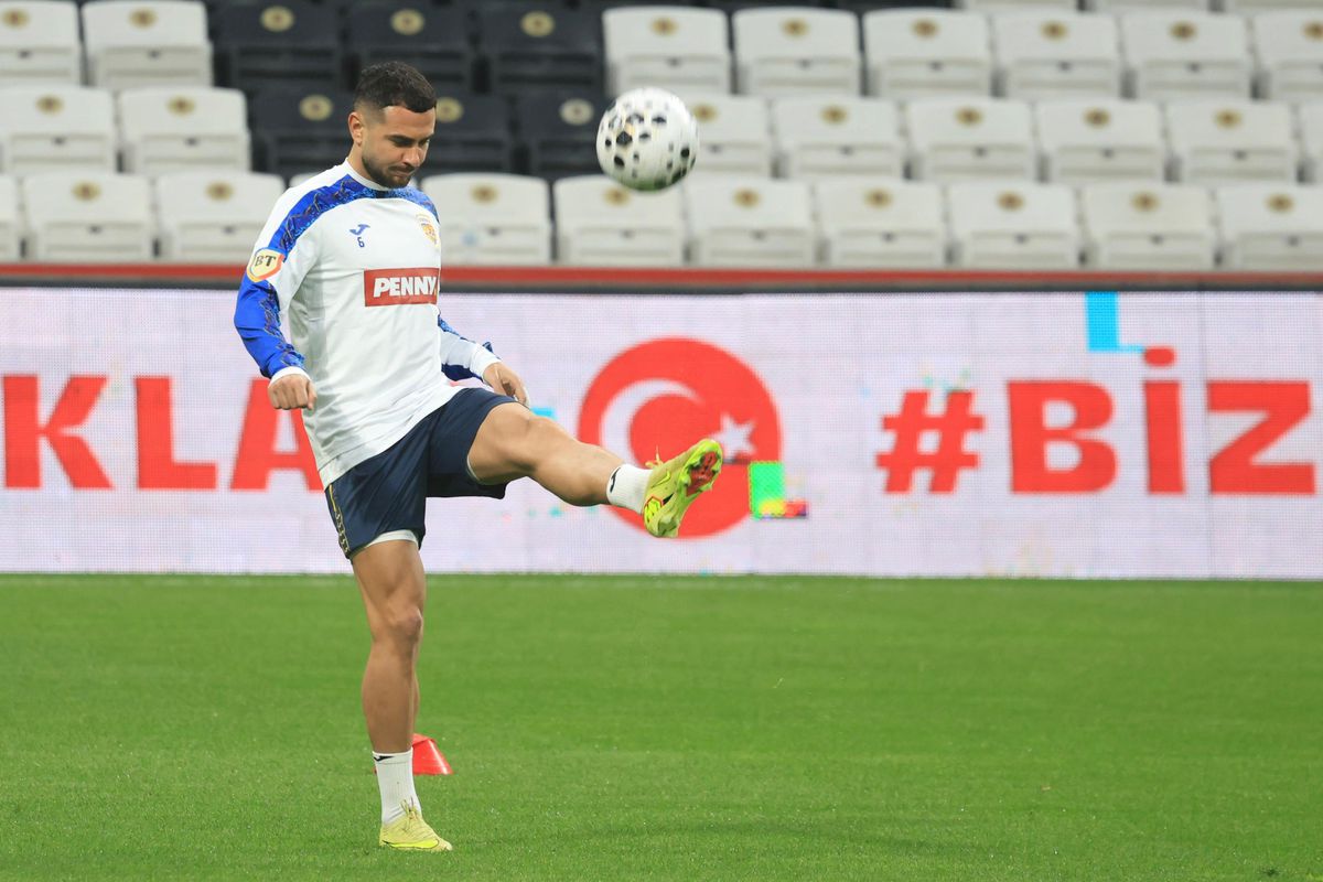 Costel Pantilimon și cei doi „tricolori” care pot aduce tăcerea la Istanbul