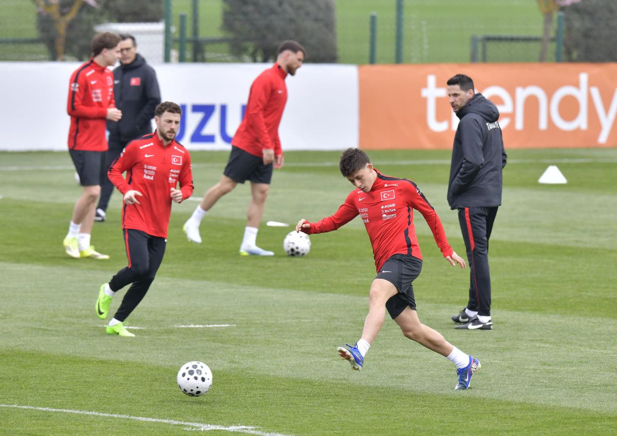 Șansă pentru România! Ultimele detalii de la antrenamentul Turciei: doi titulari sunt OUT