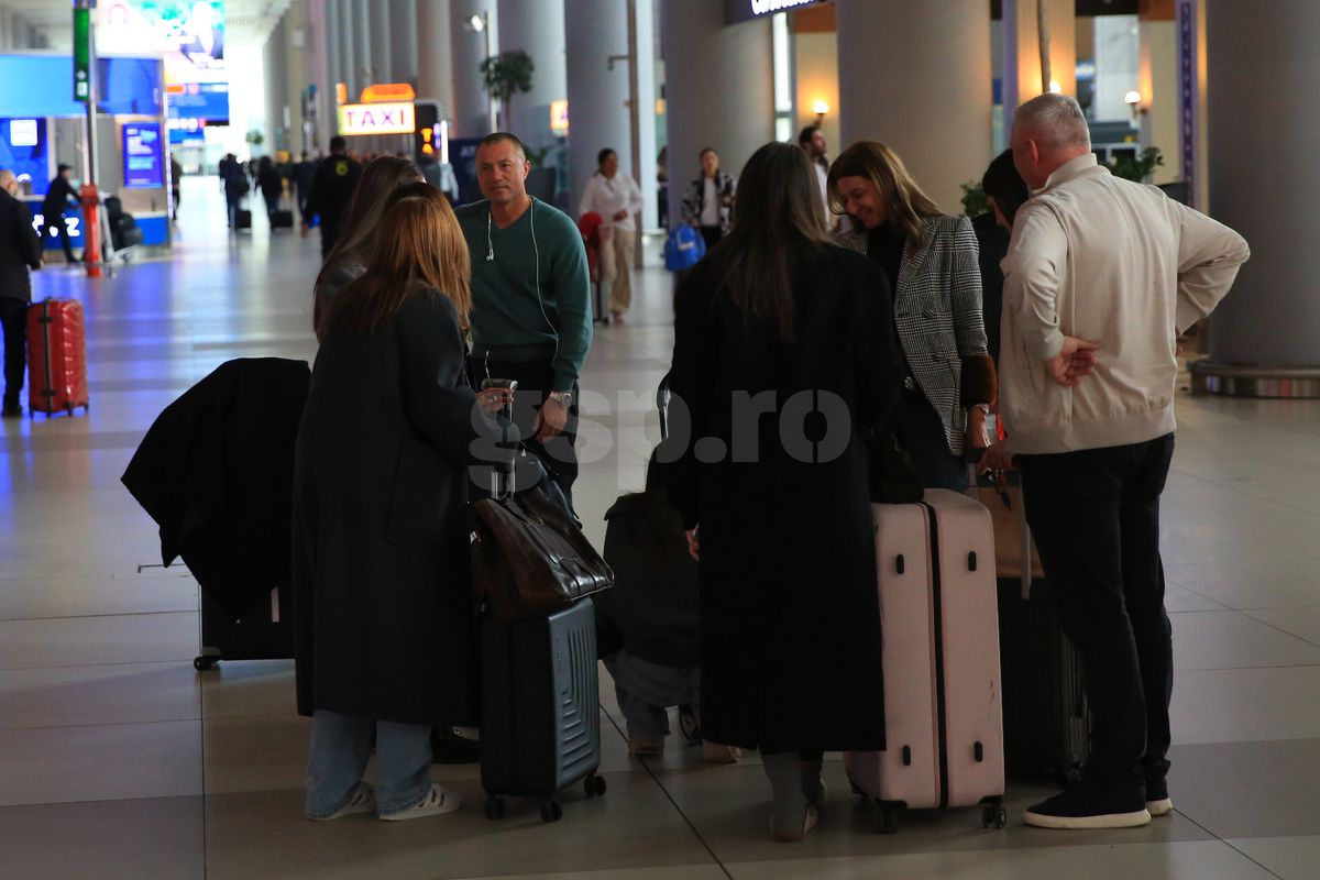 Sosirea Generației de Aur la aeroportul din Istanbul! Scenele surprinse de GSP