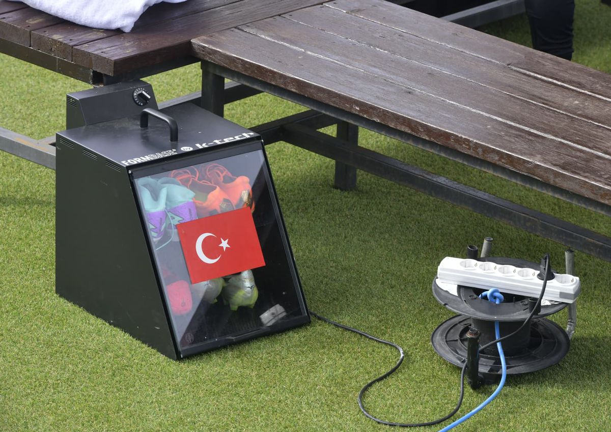 Șansă pentru România! Ultimele detalii de la antrenamentul Turciei: doi titulari sunt OUT