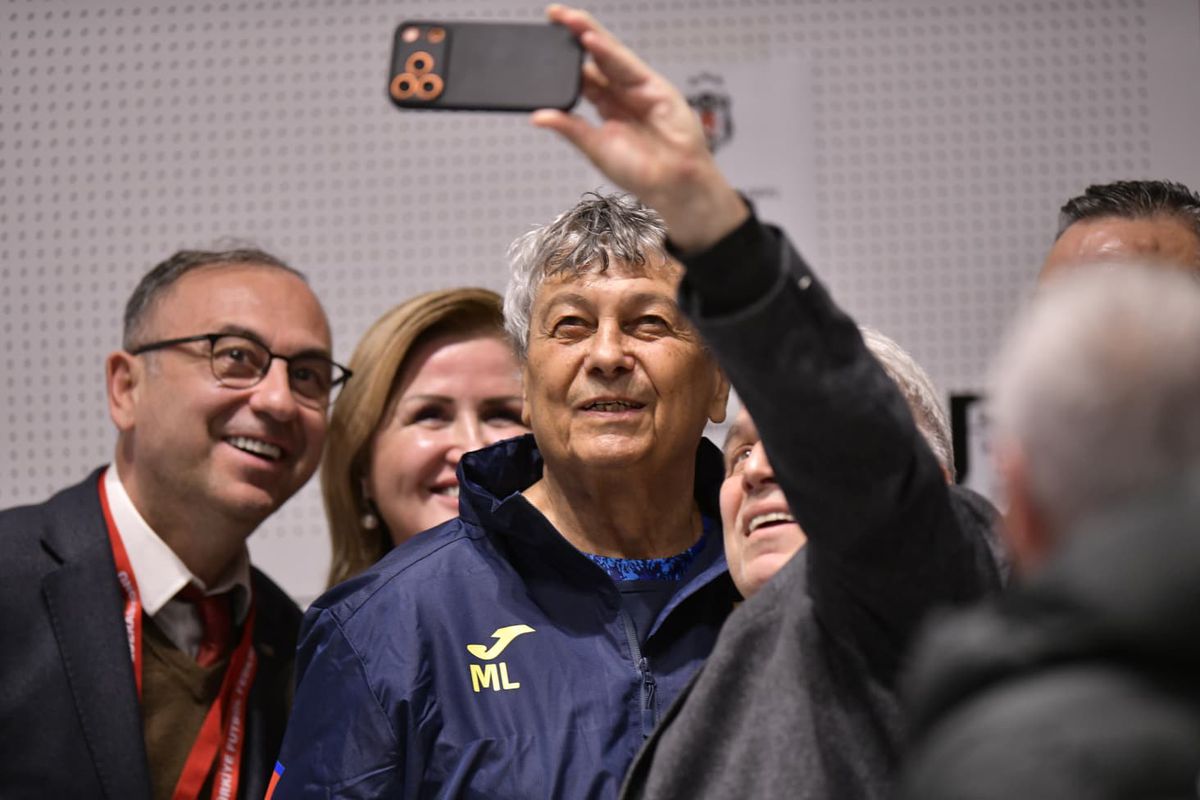 I-a pupat mâna lui Mircea Lucescu! Imaginile zilei la Istanbul