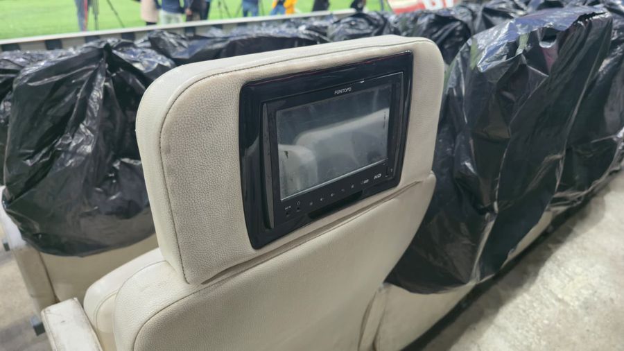 Umilință totală pentru Arena Națională! » Ce am găsit pe Tüpraş Stadium din Istanbul: dotări SF la VIP