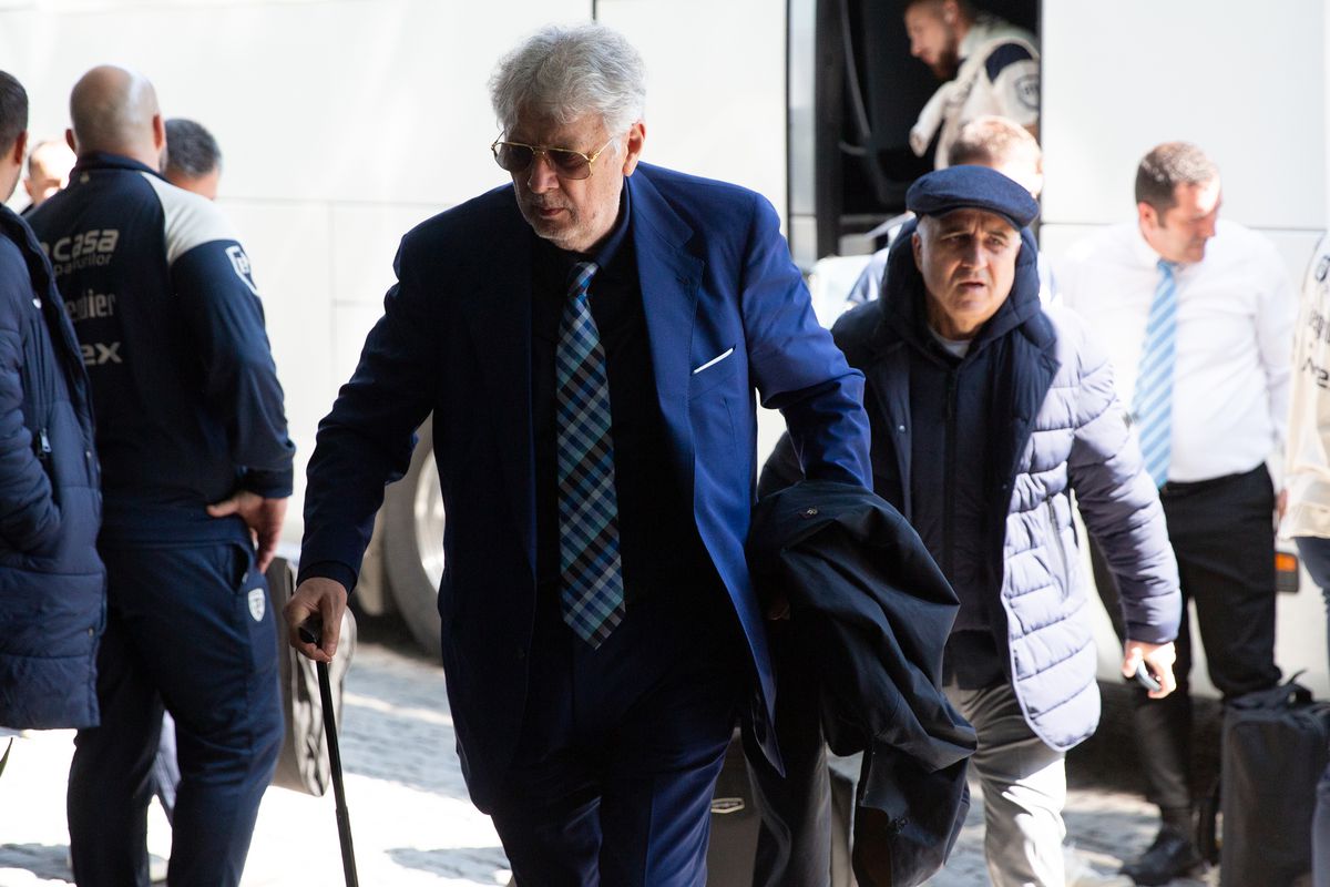 Tot ce s-a întâmplat la sosirea naționalei la Istanbul: detaliul remarcat la Mircea Lucescu și scenele petrecute la hotel » N-au lipsit Burleanu și Gino