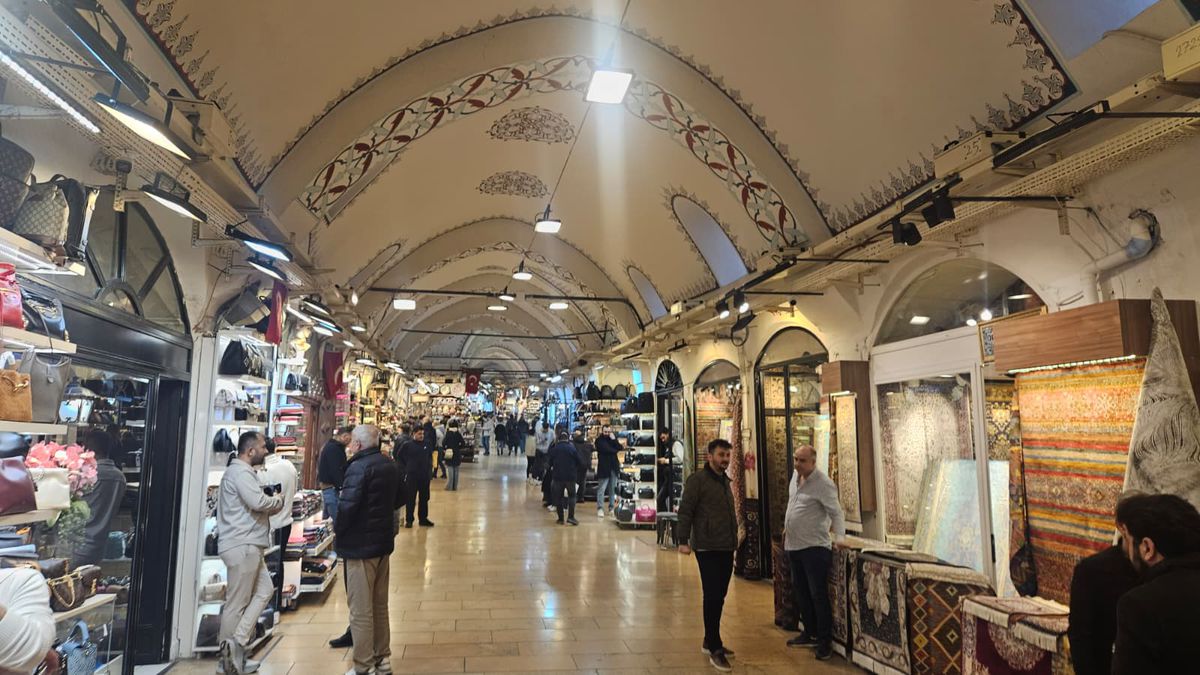 Grand Bazar Istanbul vs Obor București: Turcia - România