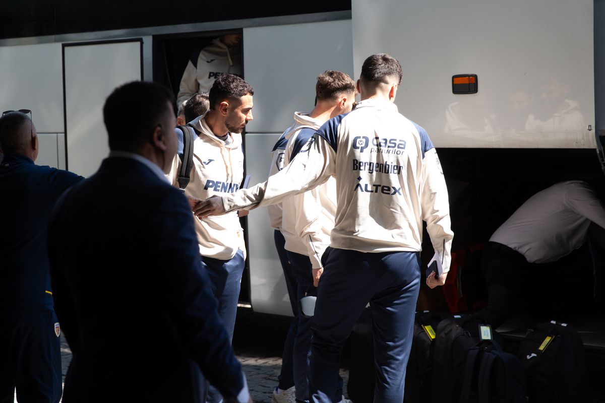 Sosirea echipei naţionale la hotelul din Istanbul