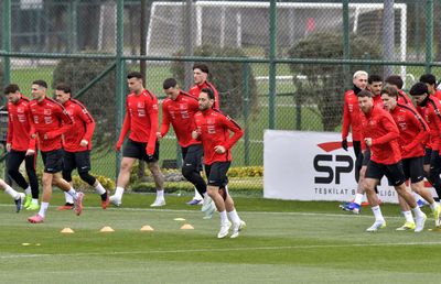 Șansă pentru România! Ultimele detalii de la antrenamentul Turciei: doi titulari sunt OUT