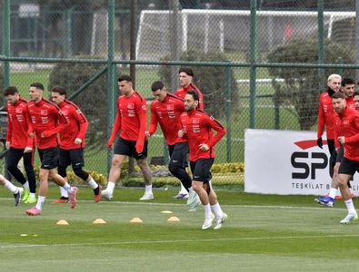 Șansă pentru România! Ultimele detalii de la antrenamentul Turciei: doi ...