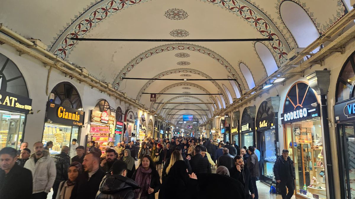 Grand Bazar Istanbul vs Obor București: Turcia - România